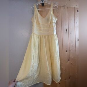 VINTAGE! Sleeveless Flouncy Yellow Dress